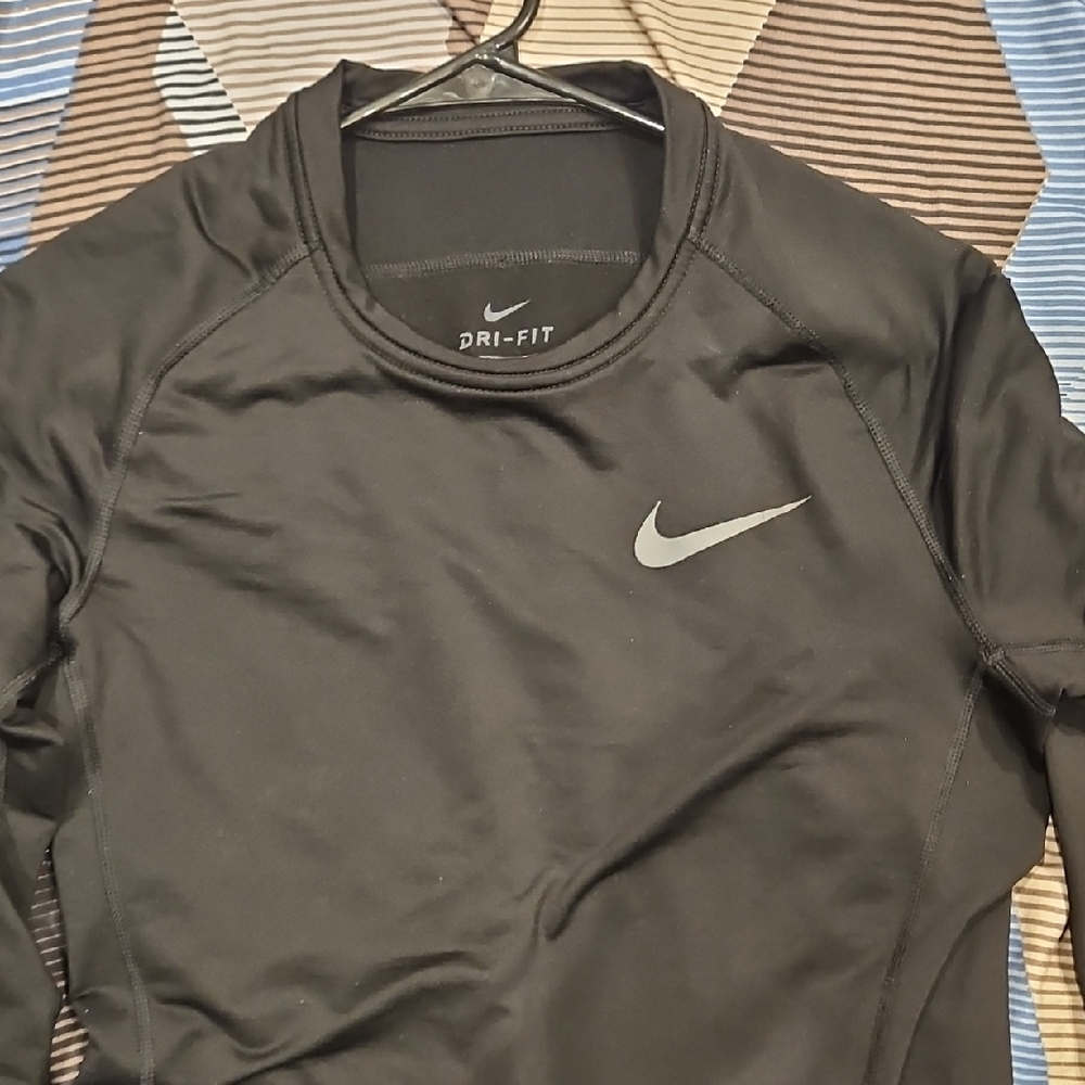 Nike Men's Black Dri-FIT Rash Guard